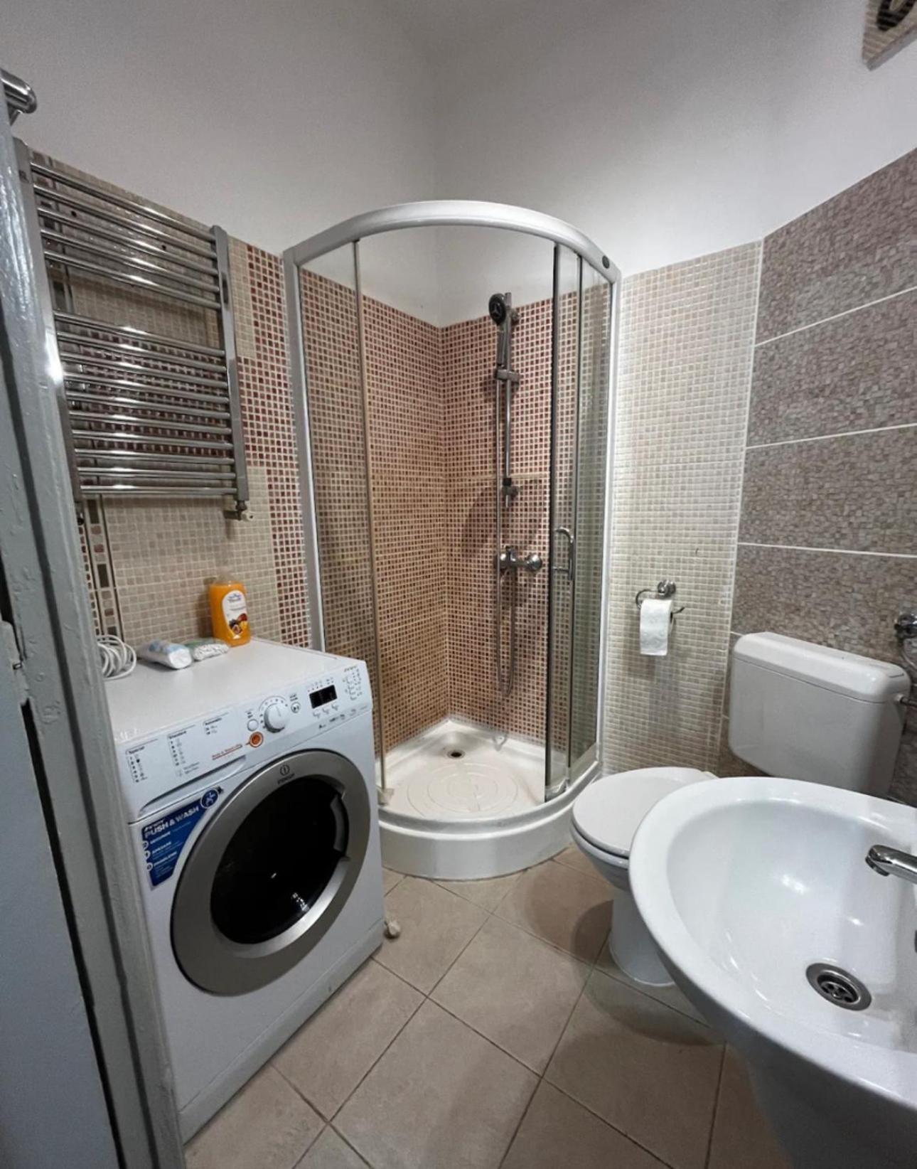 Lifestyle In The Center Appartement Boekarest Buitenkant foto